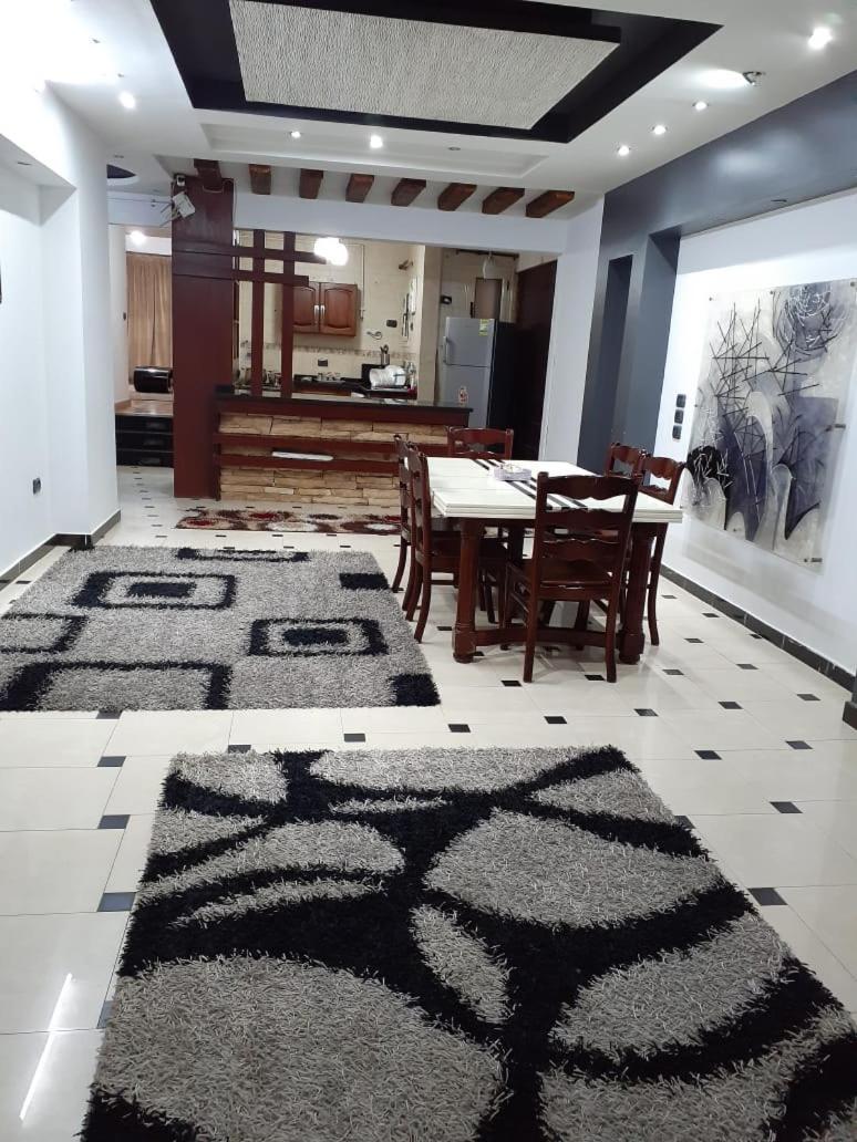 Saraya Awad Hegazi Street- Families Only Apartment *