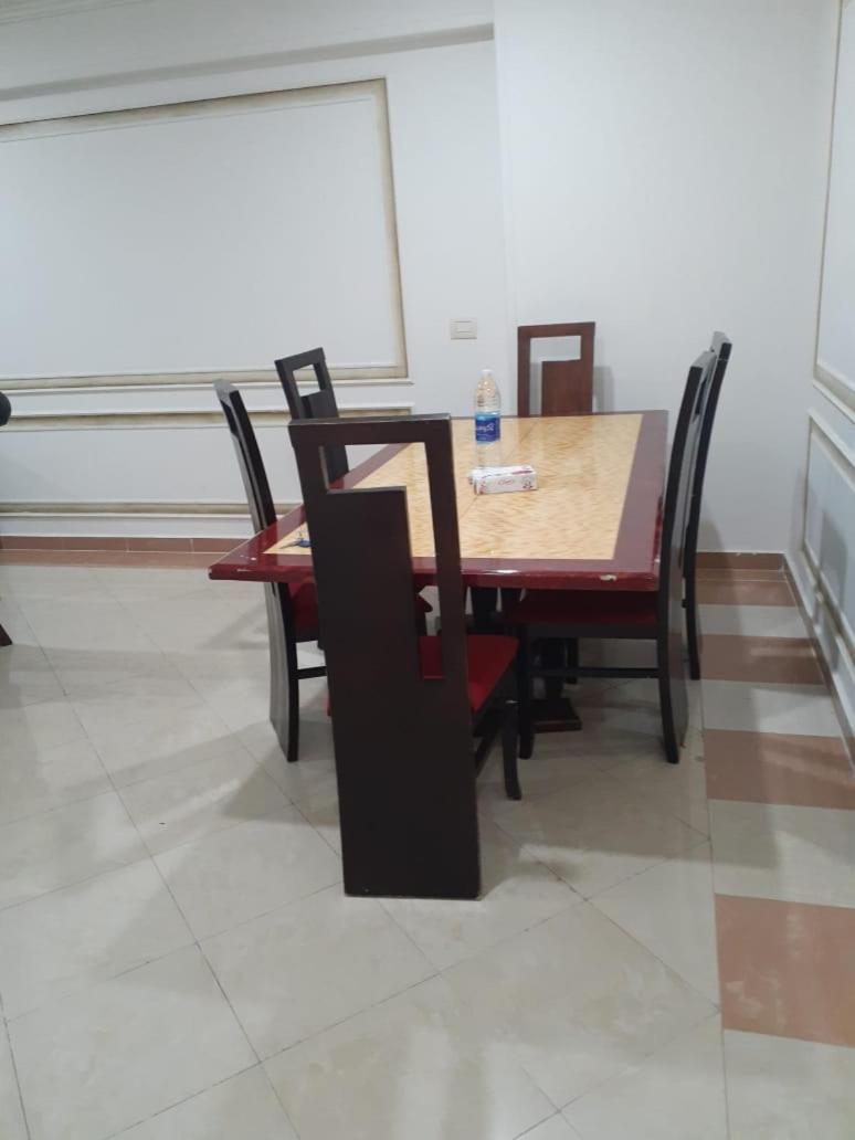 Saraya Awad Hegazi Street- Families Only Apartment *