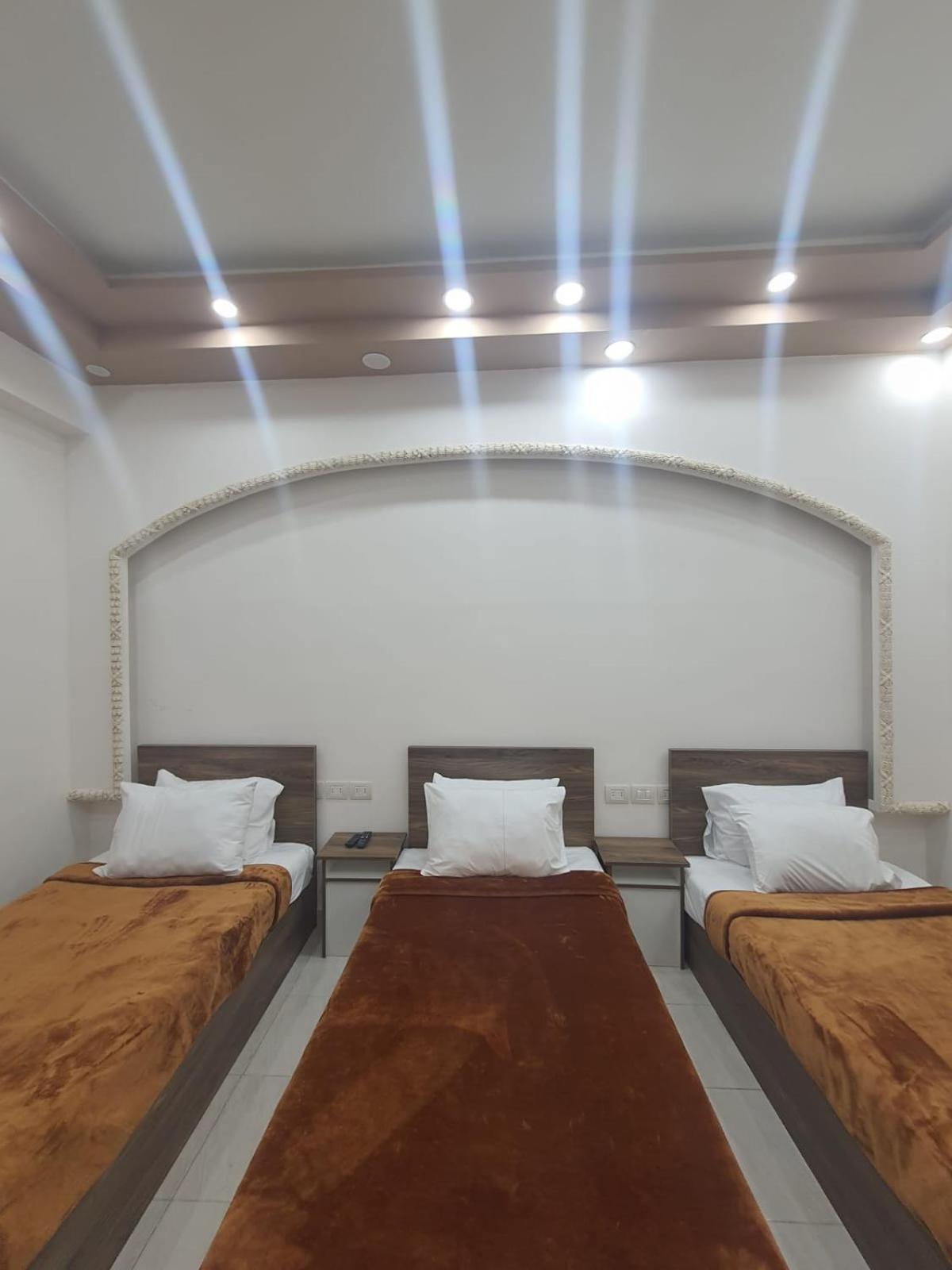 Saraya Awad Hegazi Street- Families Only Apartment *